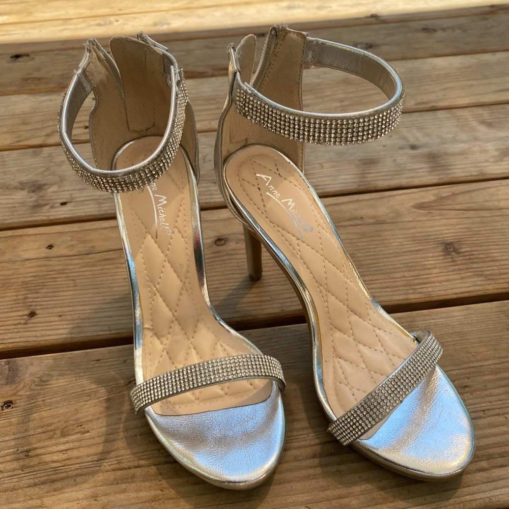 Anne Michelle silver diamond heels